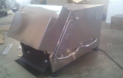 Small Pressing Type Chapati Machine  by Unisoft Pheripherials