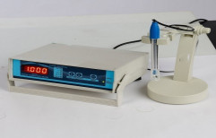 Digital pH Meter by Envirozone Instruments & Equipments