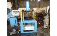 Hydraulic Press Machine by M & R Enterprises