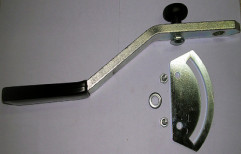 Manual Handle by Universal Engineers And Manufacturers