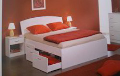 Laminate Bed by Aryan Home Decor