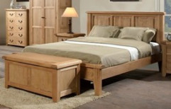 Double Wooden Bed by Hunar Interior And Decorators