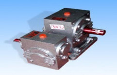 Double Worm Reduction Gearbox by Sushila Engineering Co.