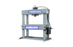 25 Tons Hydraulic Press Machine by M & R Enterprises