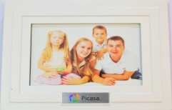 Family Photo Frame by SRA Enterprise