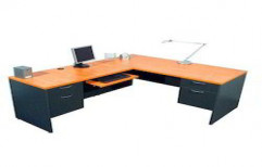 Modular Executive Tables by Innovative Designs