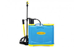 Manual Knapsack Sprayer by Aditya Oil Engines