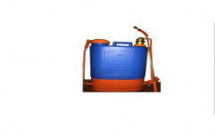 Gold Mahindra Manual Sprayer by Punjab Machinery Mart