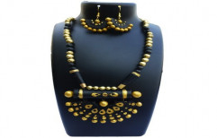 TERRACOTTA FANCY NECKLACE SET by Enchant