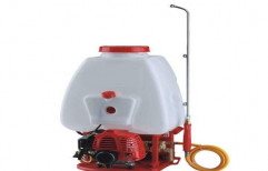 Agricultural Sprayer Pump by Krushi Mahiti Tantradnyan Kendra