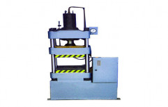 Hydraulic Rubber Molding Machine by Universal Hydraulics System