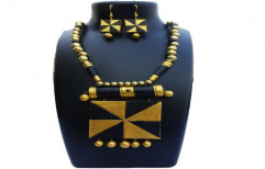 Terracotta Necklace Set by Enchant