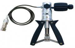 Pressure Calibrator - Pneumatic Hand Pump by Yashtec Instrumentation & Engineering Source