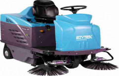Sweeper Rider On by Ezytekclean Private Limited