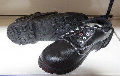 Prima Classic Safety Shoes by Gubbi Enterprises