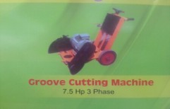 Groove Cutting Machine by Maheshwari Engineers