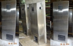 Stainless Steel Panel by Delux Industries