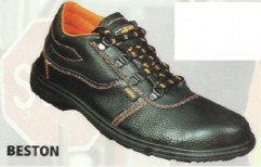 Hillson Safety Shoes by G Tech Fire Engineers Private Limited