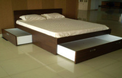 Wooden Box Bed by Saffron Interiors & Engineering