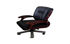 Rotatable Executive Chair by Bharat Furniture