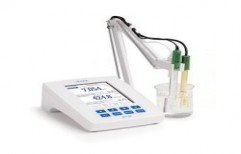 Hanna - Benchtop pH Meters - Research Grade - HI 5521 by Janki Impex Private Limited