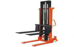 Hydraulic Stacker Manual Operated by Thermo Engineers