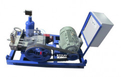 Triplex Reciprocating Piston Pump by Lynx Pressure System