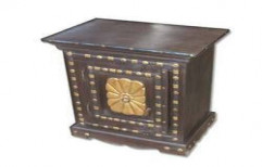 Stylish Wooden Corner Table by Iskots