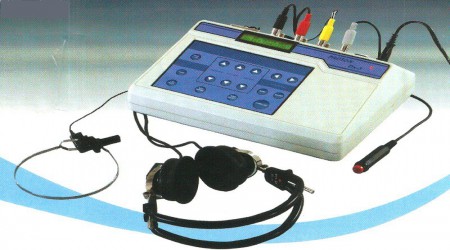 Proton Audiometer by Shri Ganpati Sales