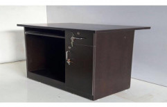 Reactangular Wooden Computer Table by Abhishek Industries