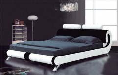 Modern Double Bed by Nanak Chand Anil Kumar