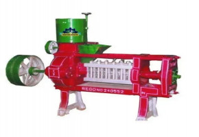 9 Bolt Oil Expeller Machine In Lucknow