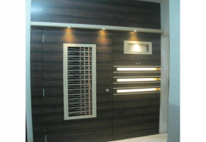 Exterior Finished Safety Wooden Door