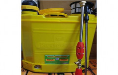 Pashupati Battery Plus Manually Operated 2 In 1 Agriculture Sprayer, Capacity: 18 L