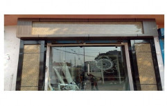 Saint Gobain Hinged Office Front Aluminium Glass Door, Thickness: 10 Mm