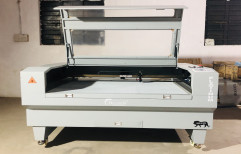 DOLPHIN Leather Fabric Laser Cutting Machine, Model Name/Number: Platinum, Cooling Mode: Industrial Chiller