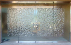 Hinged Plain Transparent Glass Door, For Office, Thickness: 10 Mm