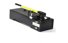 HSM Mild Steel Hydraulic Hand Pump, Capacity: 10 Lpm