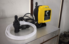 Plastic Electronic Dosing Pump AEE, Voltage: 230 V