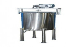 Chemical Mixing Tank With Agitator