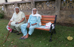 Mehta Senior Citizen Outdoor Sitting, Size: 5 Feet