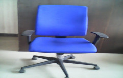 Blue Fabric Office Chair, Weight: 14.6 kg