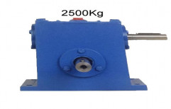 Jay Shree Momai Cast Iron 2500 Kg Industrial Gearbox