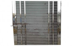 Polished Stainless Steel Door, Material Grade: 304
