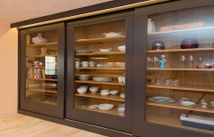 Wooden And Glass Crockery Cabinet, for Home And Hotel