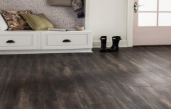 Plain Matte Indoor Laminated Wooden Flooring, For Residential