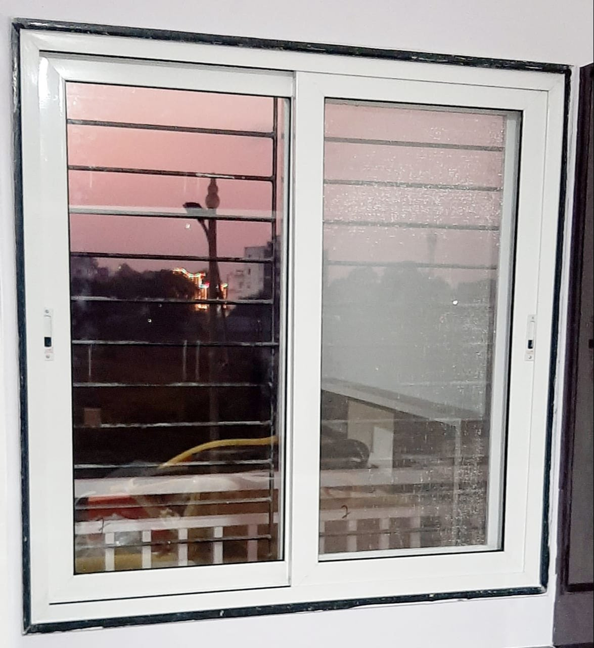 Modern White(Frame) Jindal 18mm X 60mm Series Sliding Window, For...