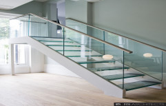 Rectangle Glass Staircase, For Commercial & Residential, Thickness: 12 mm