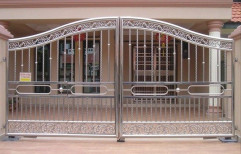 Simple Stainless Steel Hinged Gate For Apartment