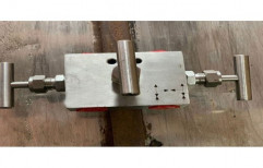 Adroit Controls Stainless Steel Three Way Manifold Valve, Packaging Type: Box, Model Name/Number: Ac - 2w,Ac-3w & Ac - 5w